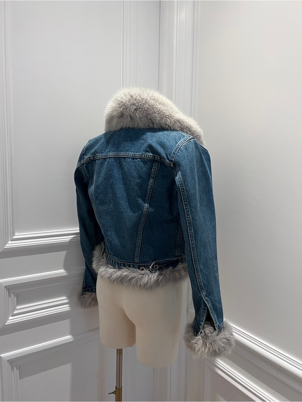 Vintage Denim Jacket with Faux Fur Trim - Blue - Picture 10 of 12